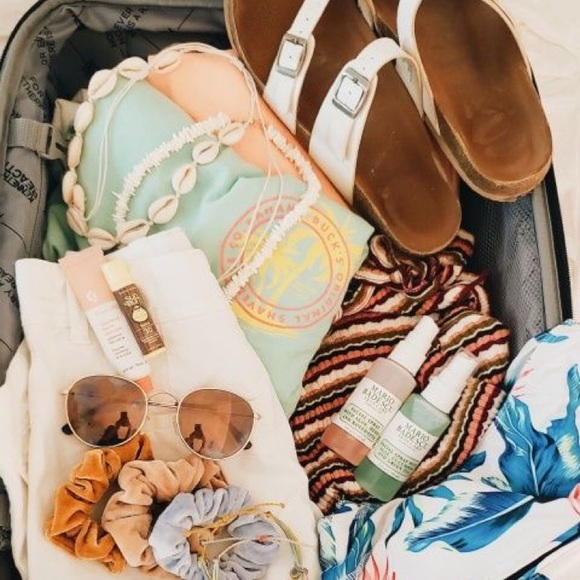 Brandy Melville Tops - LARGE VSCO BOX